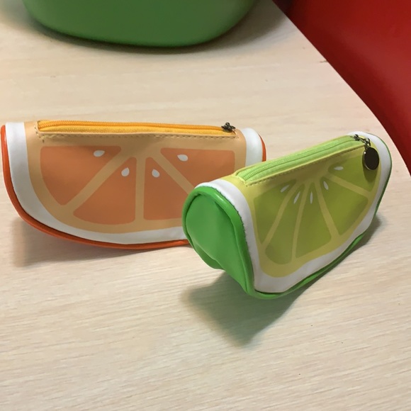 Make up bag (5) - Picture 9 of 11